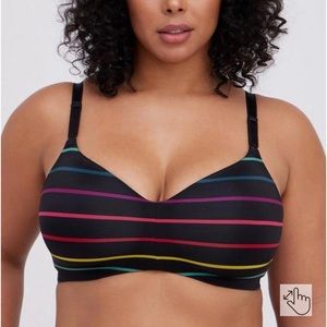 NWT Torrid 46B Everyday Wire-Free Lightly Lined Print 360° Back Smoothing Bra